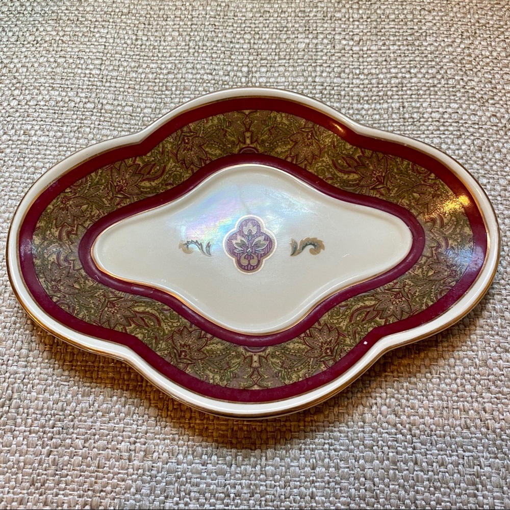Beautiful Red and gold and green soap dish